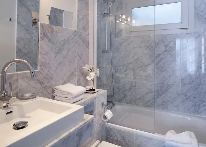 Mayet 3* Paris